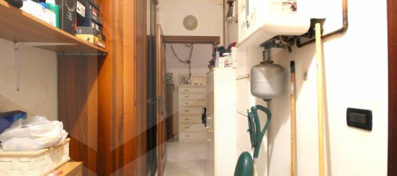 Apartamento de 7 divisões em Santa Maria a Monte, Italy N.º 22085 20