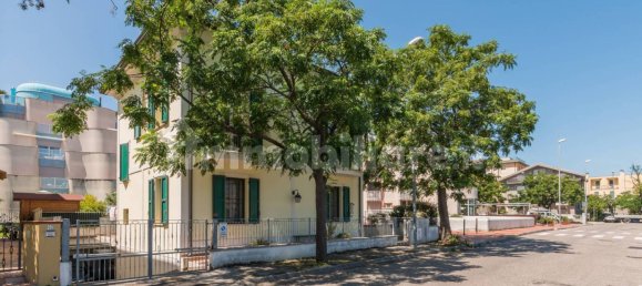 2 bedrooms Villa in Cattolica, Italy No. 280597 36