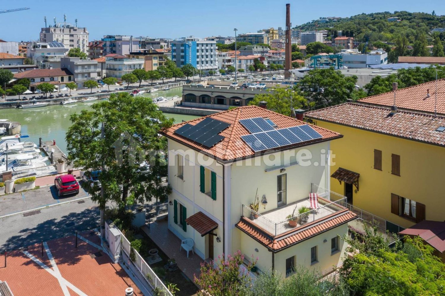 2 bedrooms Villa in Cattolica, Italy No. 280597