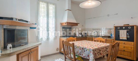 2 bedrooms Villa in Cattolica, Italy No. 280597 4