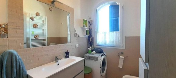 Дом с 4 комнатами в Монтескудо Монте Коломбо, Италия № 107346 22