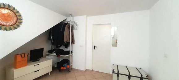 Дом с 4 комнатами в Монтескудо Монте Коломбо, Италия № 107346 28