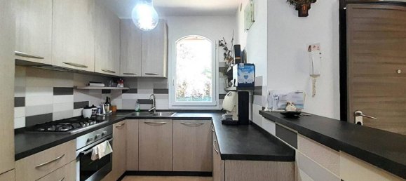 Дом с 4 комнатами в Монтескудо Монте Коломбо, Италия № 107346 9