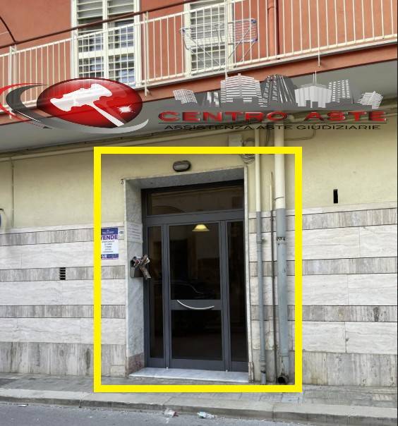 Apartamento de 6 dormitorios en Corato, Italy No. 233253