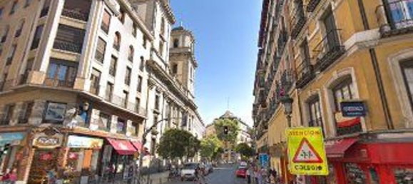 106m² Commercial property in Madrid, Spain No. 77063 2