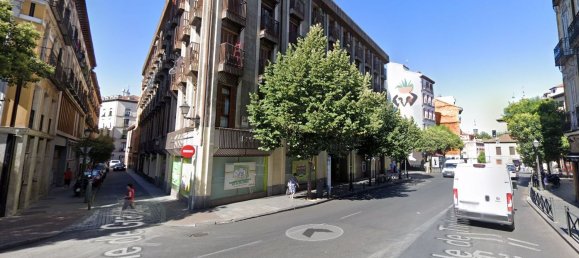 106m² Commercial property in Madrid, Spain No. 77063 10