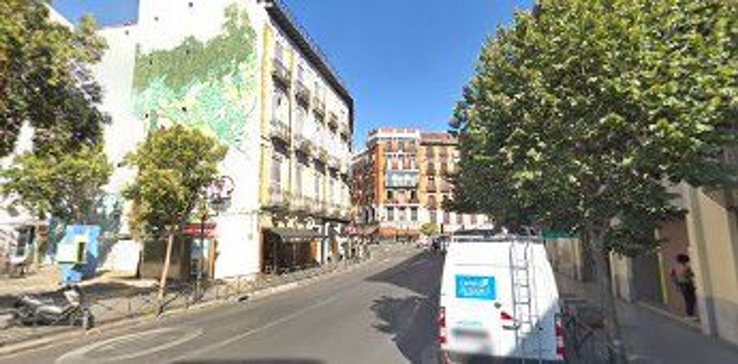 106m² Commercial property in Madrid, Spain No. 77063