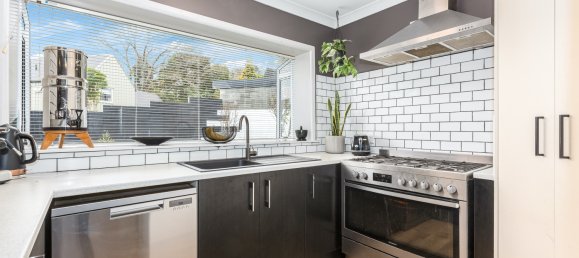 4 Schlafzimmer Haus in Silverstream, New Zealand, Nr. 25 9