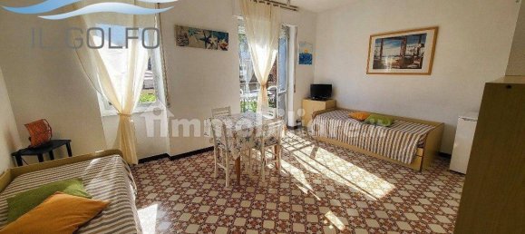 1 bedroom Apartment in San Bartolomeo al Mare, Italy No. 282056 4