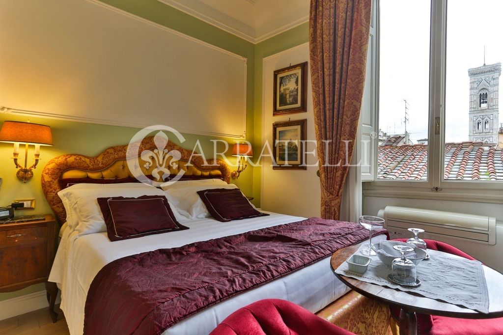 4 Schlafzimmer Wohnung in Florence, Italy, Nr. 195305