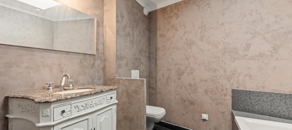 4 bedrooms Duplex in Grasse, France No. 336707 11