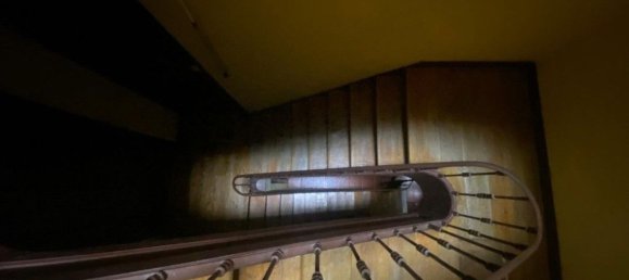 347m² Building in Lisbon, Portugal No. 137199 5