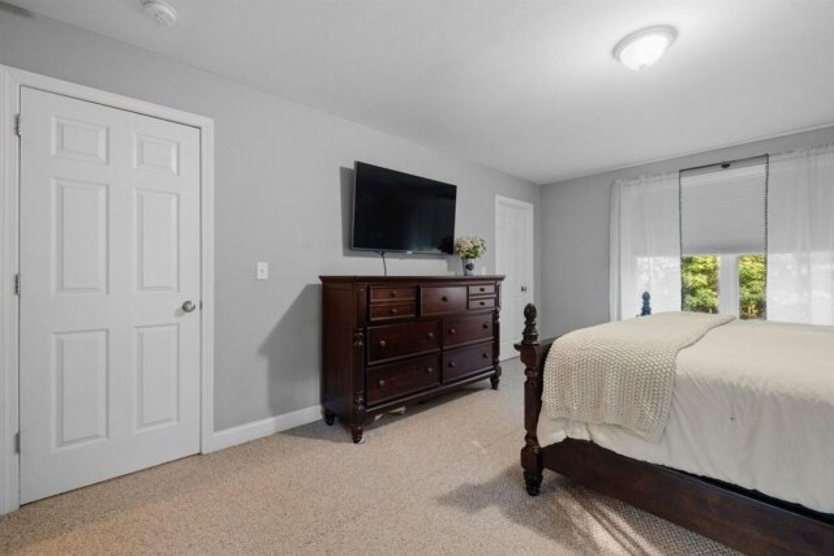 4 bedrooms House in Concord, USA No. 227165