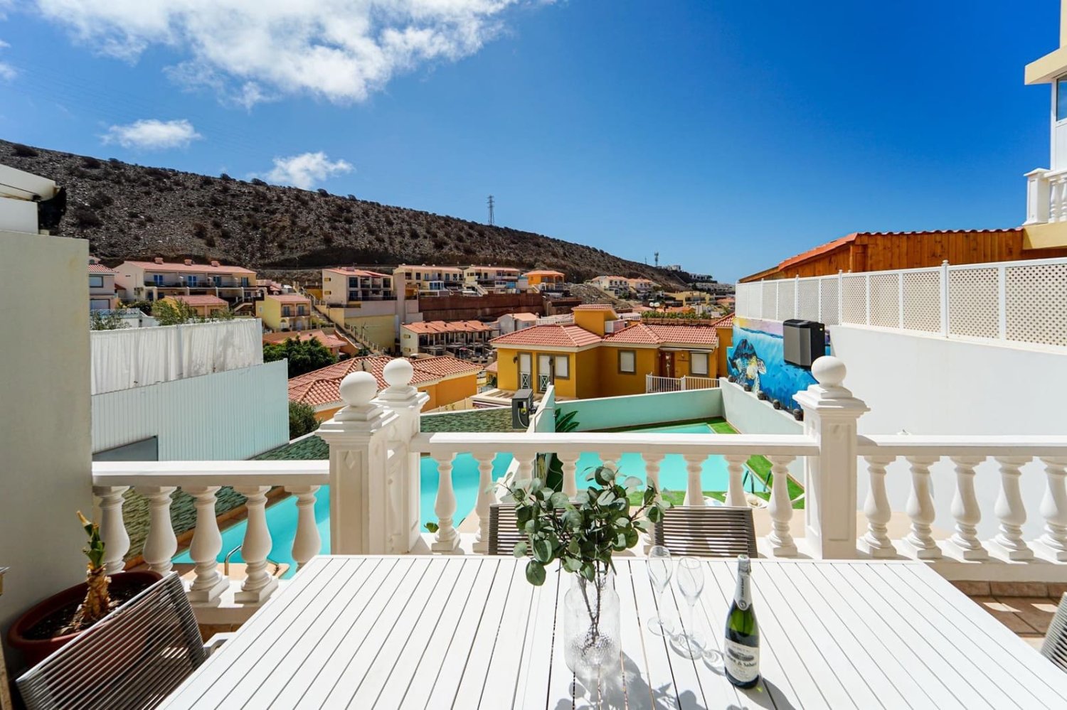 6 bedrooms Townhouse in Mogan, Spain No. 177398