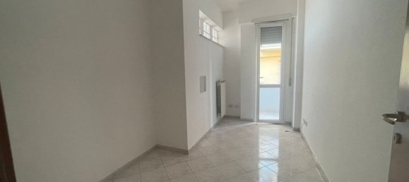 Квартира с 3 комнатами в Артена, Италия № 203079 15