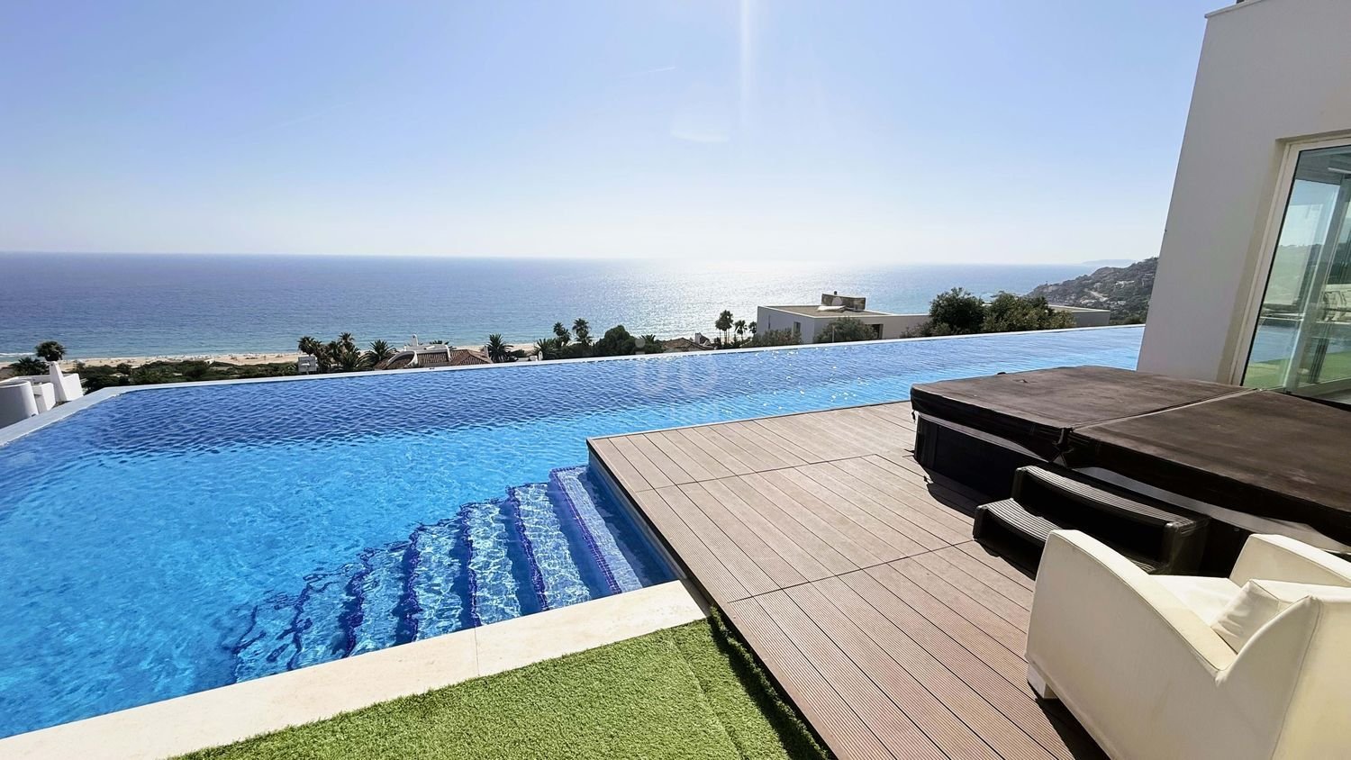 4 bedrooms House in Zahara de los Atunes, Spain No. 198493