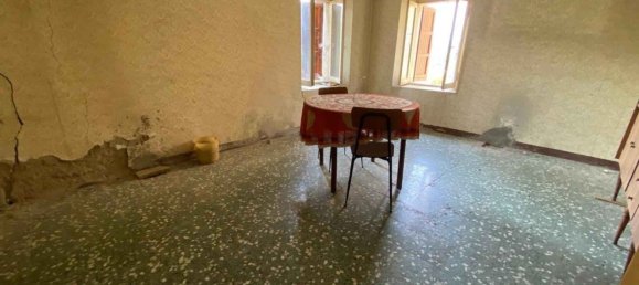 10 Schlafzimmer Haus in Castelnovo ne' Monti, Italy, Nr. 338264 28