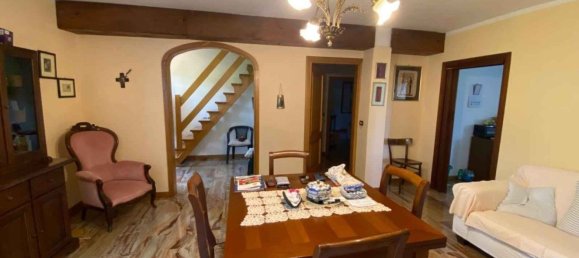 10 Schlafzimmer Haus in Castelnovo ne' Monti, Italy, Nr. 338264 6