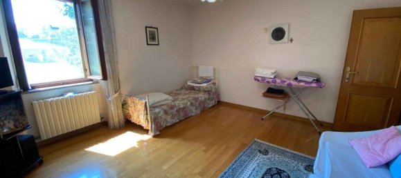 10 Schlafzimmer Haus in Castelnovo ne' Monti, Italy, Nr. 338264 11