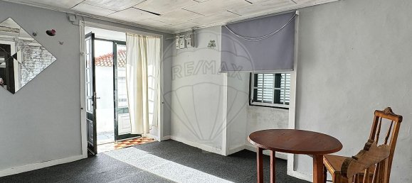 2 bedrooms House in Madalena, Portugal No. 34372 4