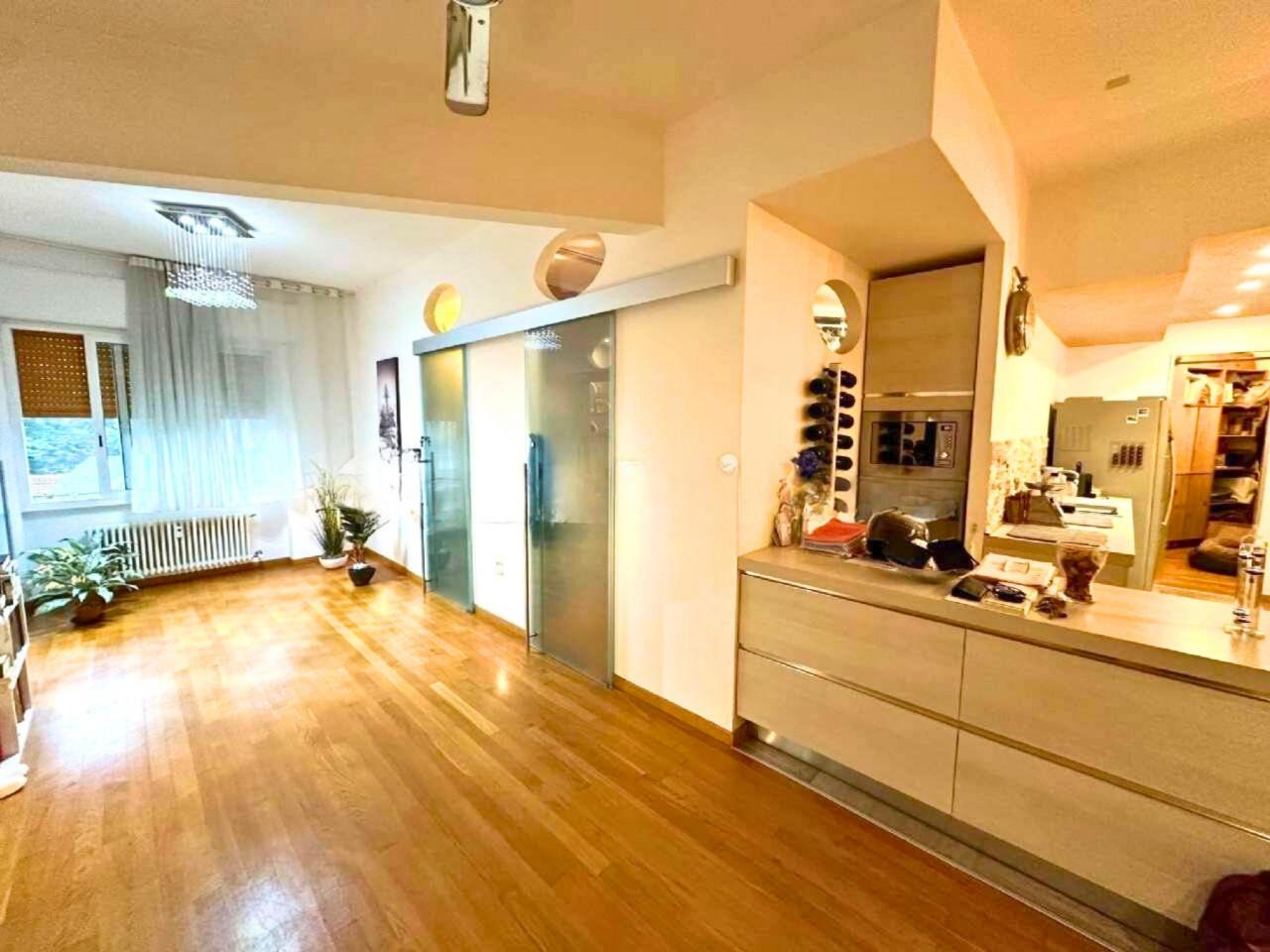 4 rooms Apartment in Vicenza, Italy No. 235562