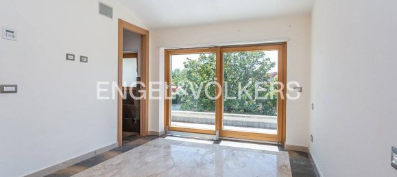 4 Schlafzimmer Villa in Rome, Italy, Nr. 44091 7