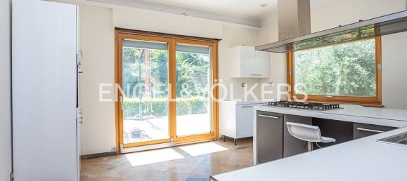 4 Schlafzimmer Villa in Rome, Italy, Nr. 44091 5