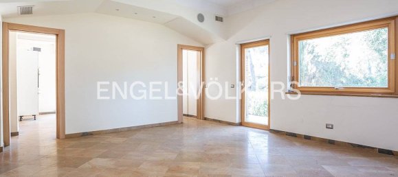 4 Schlafzimmer Villa in Rome, Italy, Nr. 44091 4