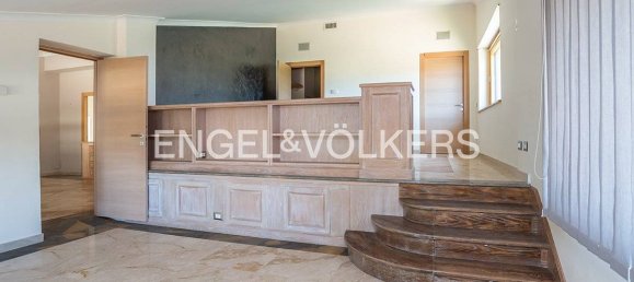 4 Schlafzimmer Villa in Rome, Italy, Nr. 44091 6