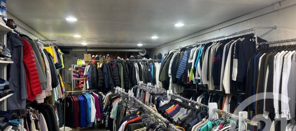 2 rooms House in Dreux, France No. 242153 3