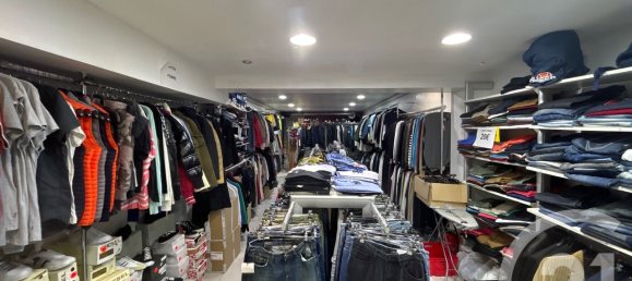 2 rooms House in Dreux, France No. 242153 4