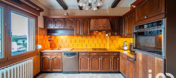 4 bedrooms House in Auboue, France No. 65152 19