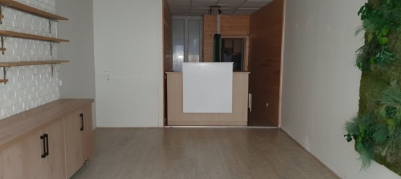 Edificio en Charleville-Mezieres, France 550 m² No. 38484 4