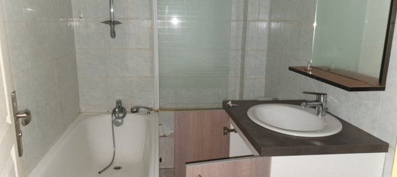 Edificio en Charleville-Mezieres, France 550 m² No. 38484 27