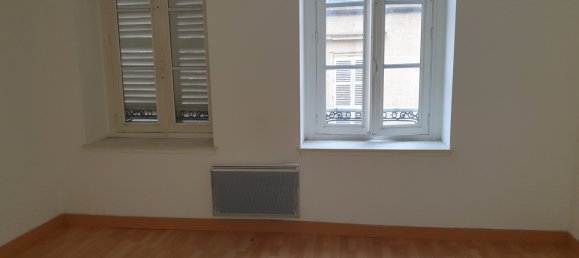 Edificio en Charleville-Mezieres, France 550 m² No. 38484 20