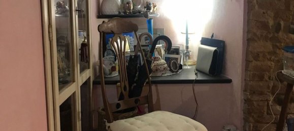 5-salle Appartement à Peccioli, Italy No. 103023 10