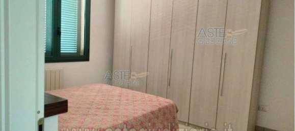 2 bedrooms Apartment in Città Sant'Angelo, Italy No. 271352 8