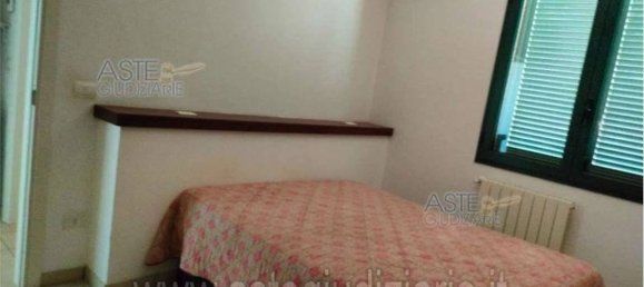 2 bedrooms Apartment in Città Sant'Angelo, Italy No. 271352 14