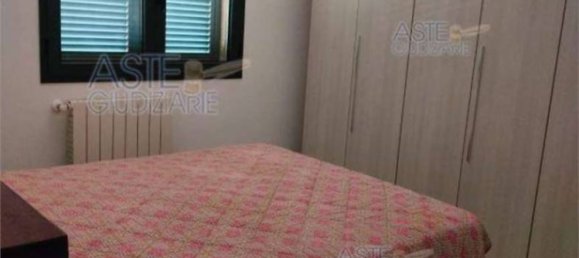 2 bedrooms Apartment in Città Sant'Angelo, Italy No. 271352 21
