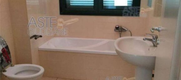 2 bedrooms Apartment in Città Sant'Angelo, Italy No. 271352 6