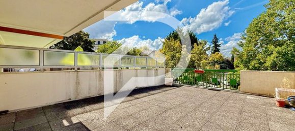 2 Schlafzimmer Wohnung in Aulnay-sous-Bois, France, Nr. 358521 3