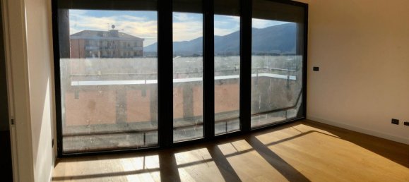 3 rooms Apartment in Sarzana, Italy No. 230329 33