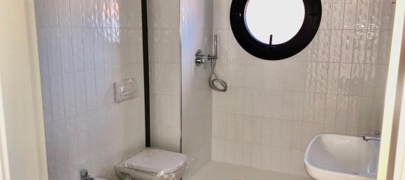 3 rooms Apartment in Sarzana, Italy No. 230329 31