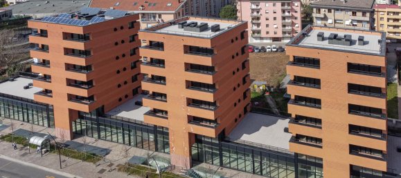 3 rooms Apartment in Sarzana, Italy No. 230329 10