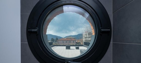 3 rooms Apartment in Sarzana, Italy No. 230329 5