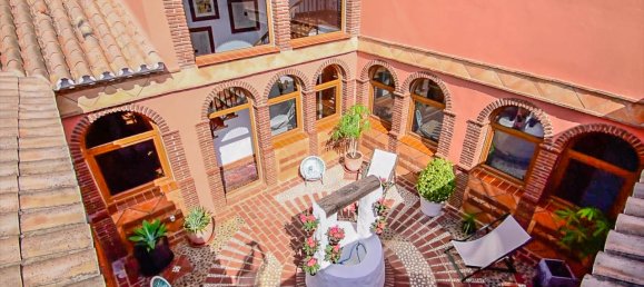 8 bedrooms House in Coin, Spain No. 76452 8