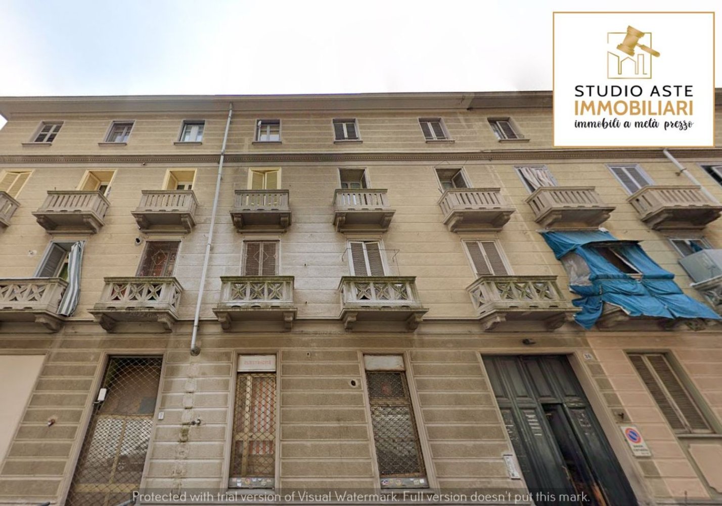 3 rooms Apartment in Turin, Italy No. 196878