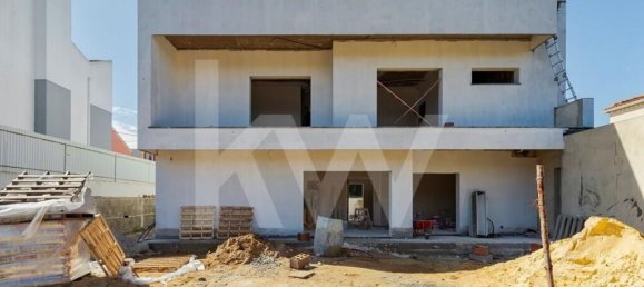 3 غرف نوم فيلا في Corroios, Portugal رقم 77857 57