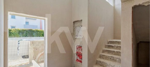 3 غرف نوم فيلا في Corroios, Portugal رقم 77857 63