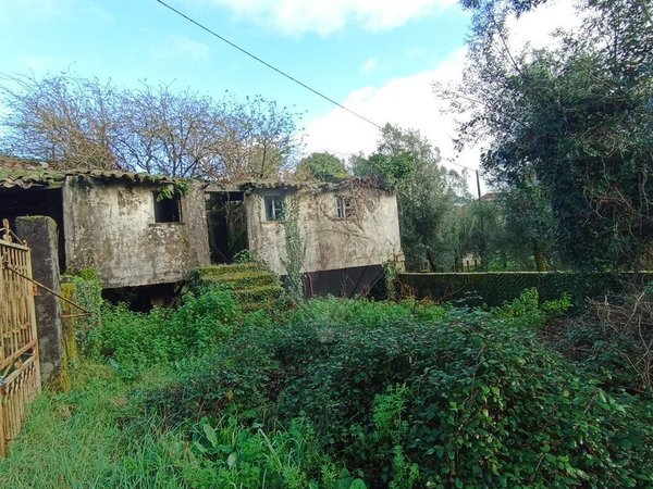 2 bedrooms House in Ponte da Barca, Portugal No. 186860